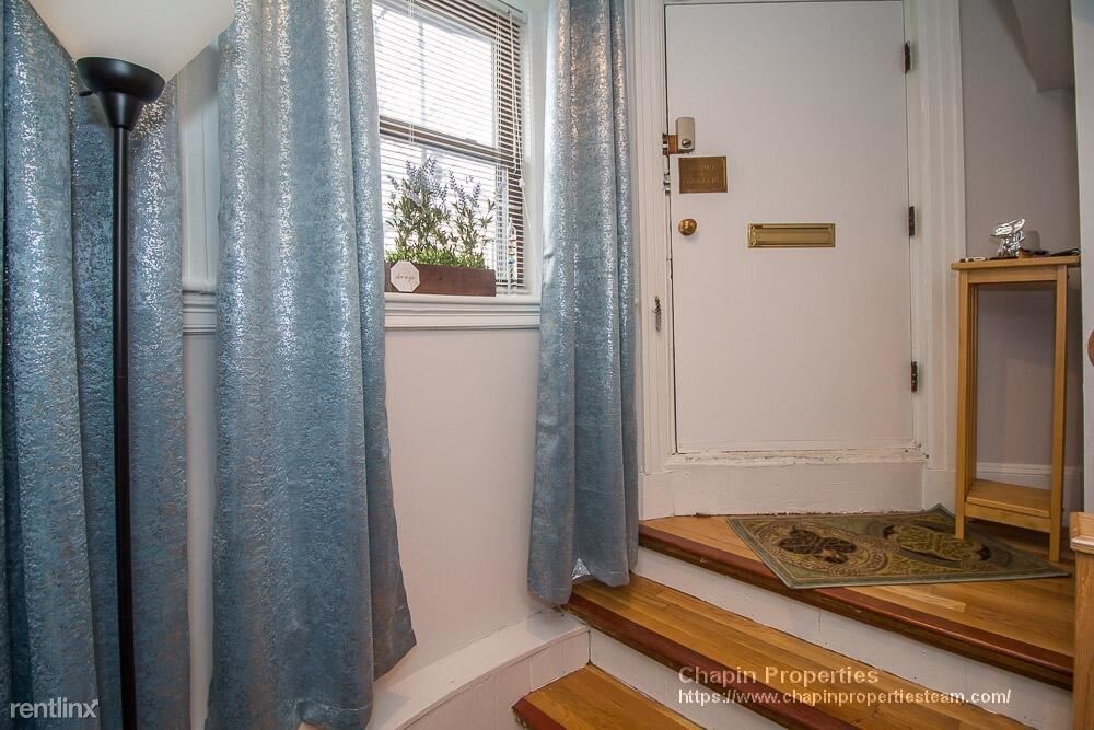1029 Beacon St-Unit -# A in Brookline, MA - Foto de edificio