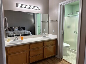 797 SW Sunnyside Dr in Madras, OR - Building Photo - Building Photo