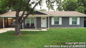 4802 Castle Sword in San Antonio, TX - Building Photo