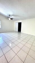 5149 El Claro Cir in West Palm Beach, FL - Building Photo - Building Photo