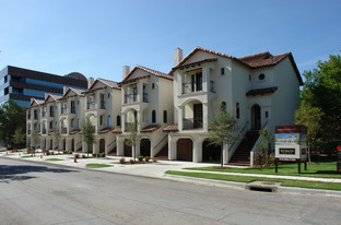 The Courtyards on McKinney Apartments