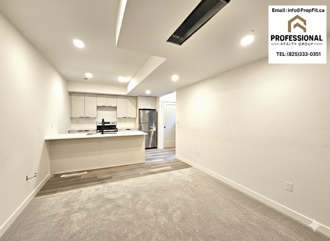 10961 74 Av NW in Edmonton, AB - Building Photo - Building Photo