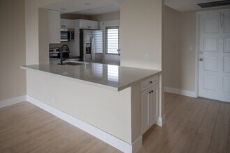 3001 S Course Dr in Pompano Beach, FL - Foto de edificio - Building Photo