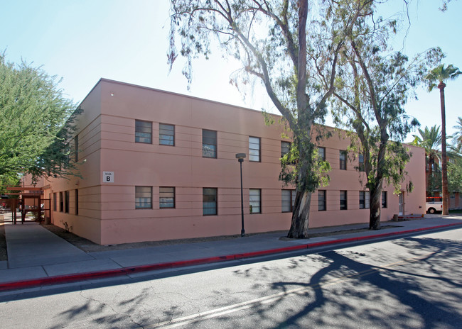 Hayden Hall in Tempe, AZ - Foto de edificio - Building Photo