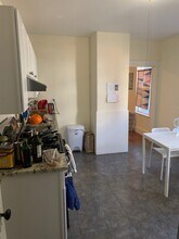 42 Calvin St, Unit 3R in Somerville, MA - Foto de edificio - Building Photo