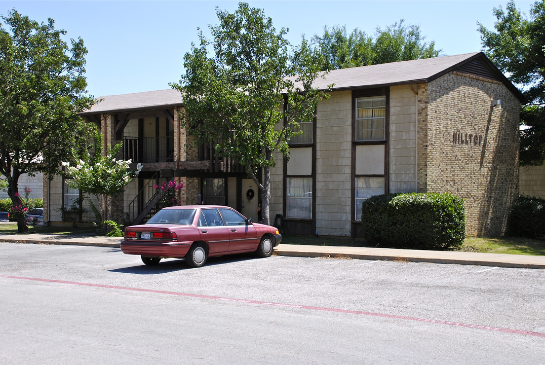 Hilltop Apartments in Grapevine, TX - Building Photo