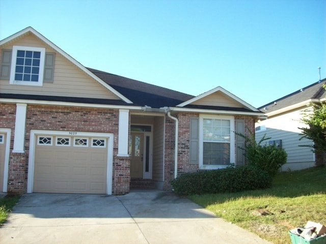 property at 5025 Hampton Ridge Ave