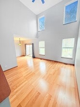 1533 Keystone Ct in Elgin, IL - Building Photo - Building Photo