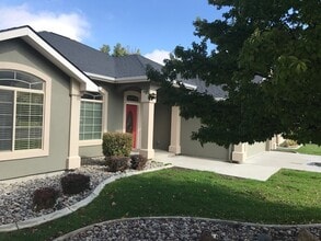 827 Canyon Park Ave in Twin Falls, ID - Building Photo - Building Photo