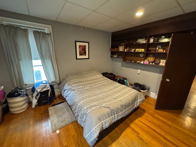 363 Beacon St, Unit #2 in Somerville, MA - Building Photo - Building Photo