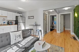 1722 N Pulaski St in Milwaukee, WI - Building Photo