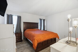 3737 Loretto Rd in Jacksonville, FL - Building Photo - Building Photo