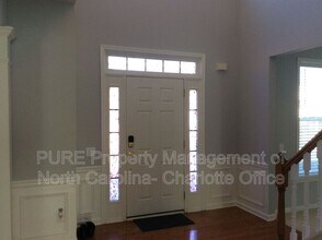 7713 Noland Woods Dr in Charlotte, NC - Building Photo - Building Photo