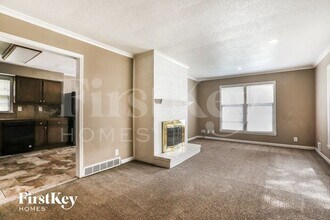 8112 E 81st St in Kansas City, MO - Building Photo - Building Photo