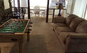 479 Capri Dr in South Lake Tahoe, CA - Building Photo - Building Photo