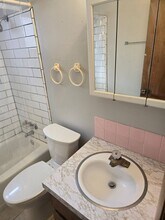 2264 5th St SW in Akron, OH - Foto de edificio - Building Photo