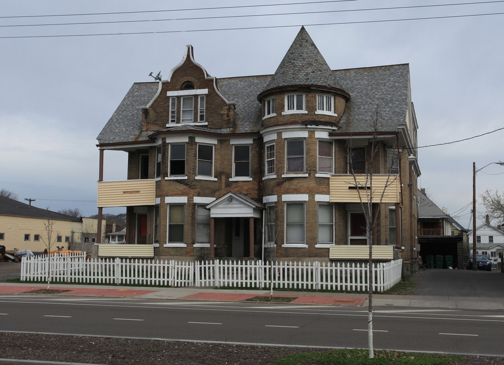 243 Court St in Binghamton, NY - Building Photo