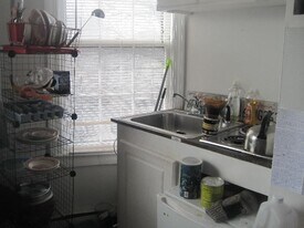 28 S Huntington Ave, Unit 301 in Boston, MA - Building Photo