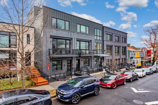 Helicopter Factory in Washington, DC - Building Photo - Building Photo