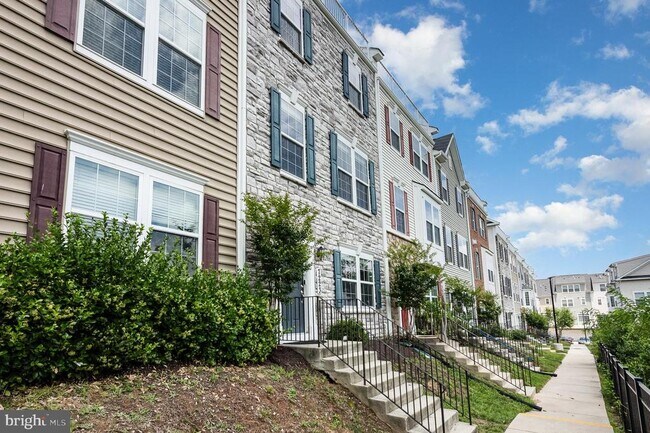 7223 Barry Ln in Elkridge, MD - Building Photo - Building Photo