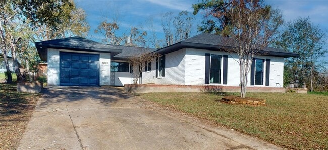 603 Maple Way
