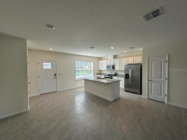 17077 Water Spring Blvd in Winter Garden, FL - Building Photo - Building Photo