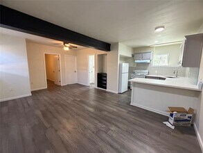 507 Swanee Dr in Austin, TX - Building Photo - Building Photo