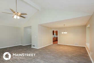 1255 Taramore Dr in Suwanee, GA - Foto de edificio - Building Photo