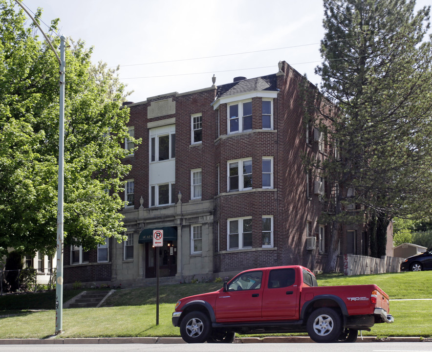 Scarsdale Apartments in Salt Lake City, UT - Building Photo