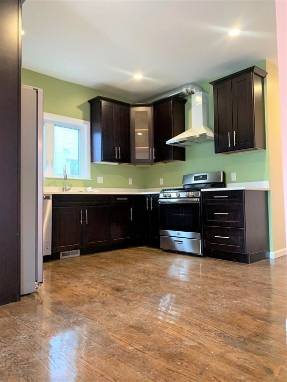 property at 88 Walnut St