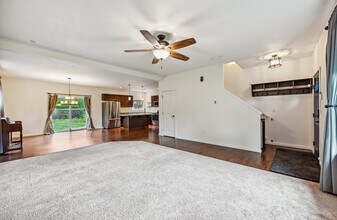 9306 208th Ave E, Unit A in Bonney Lake, WA - Building Photo - Building Photo