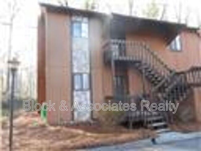 property at 123 Cloister Oaks Cir