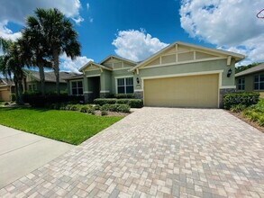 3124 Majestic View Dr in Lutz, FL - Building Photo - Building Photo