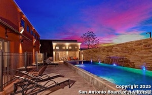 property at 1401 S Flores St