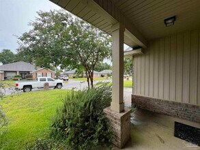 4726 Pierce Ln in Milton, FL - Building Photo - Building Photo