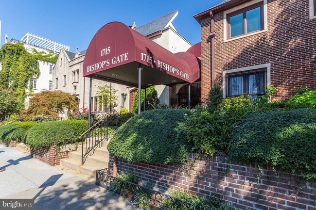 property at 1715 15th St NW