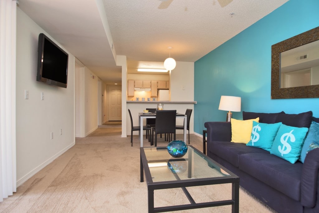 Lexington Crossing Apartments in Gainesville, FL