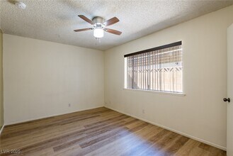 4322 Skywalker Ave in Las Vegas, NV - Building Photo - Building Photo
