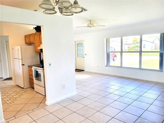 property at 3873 SW La Fleur St