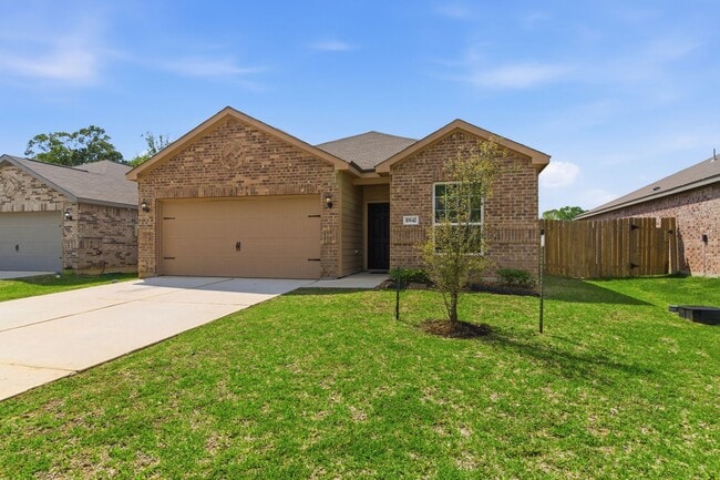 10642 Lost aples Dr in Cleveland, TX - Building Photo - Building Photo