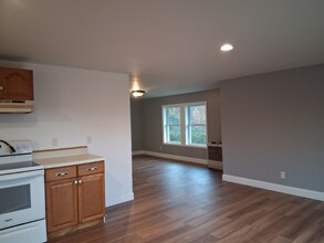 17 Dickey Ln in Bowdoin, ME - Building Photo - Building Photo