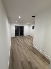 8057 Nardian Way in Los Angeles, CA - Building Photo - Building Photo