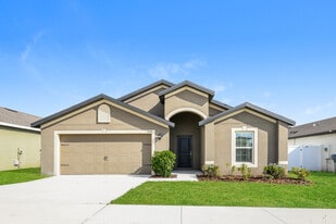 429 Kensington View Dr in Winter Haven, FL - Building Photo