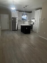 3707 Chapa Ave, Unit 1-4 in Palmview, TX - Foto de edificio - Building Photo