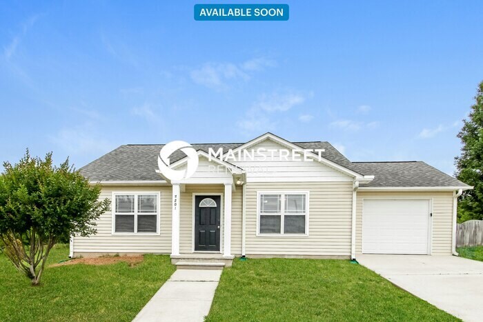 4201 Smith Farm Ln SE in Winston-Salem, NC - Building Photo
