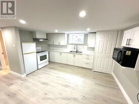 437 Charlotte St in London, ON - Building Photo