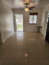 5372 NE 17th Ave in Pompano Beach, FL - Building Photo - Building Photo