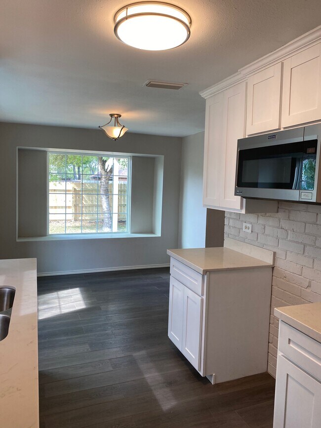 1901 S Arden St in Harlingen, TX - Foto de edificio - Building Photo