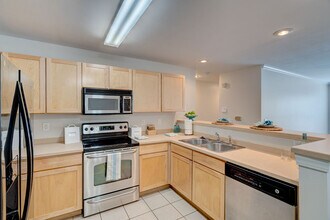 2820 Bloomfield Ln in Wilmington, NC - Building Photo - Building Photo