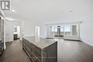 259 The Kingsway in Toronto, ON - Building Photo